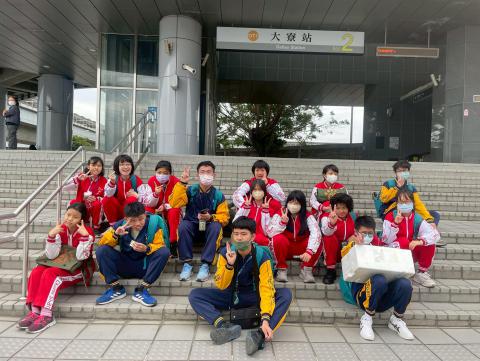 2025.4.1 餐服一年級職場參訪暨交通訓練(家樂福、丸龜製麵)
