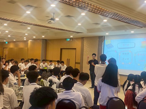 LINE_ALBUM_114-1第二屆僑生迎新_250822_3.jpg