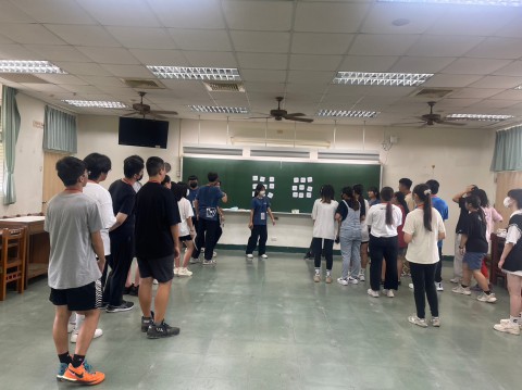 LINE_ALBUM_迎新活動_240823_7.jpg