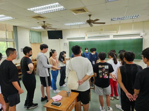 LINE_ALBUM_迎新活動_250828_73.jpg