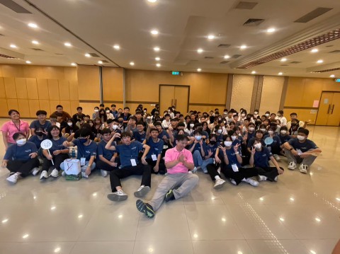 LINE_ALBUM_迎新活動_250828_49.jpg