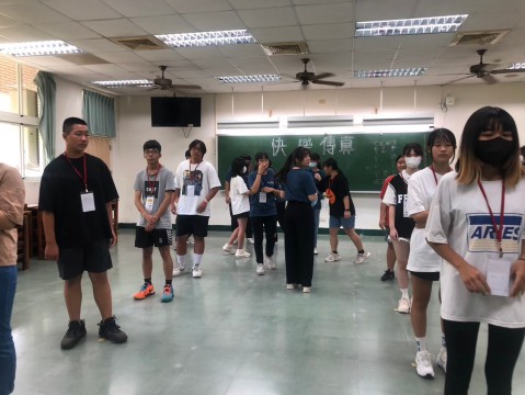LINE_ALBUM_迎新活動_250828_8.jpg