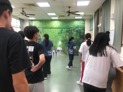 LINE_ALBUM_迎新活動_250828_13.jpg