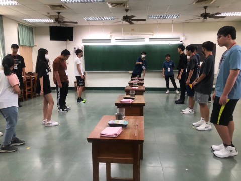 LINE_ALBUM_迎新活動_250828_4.jpg