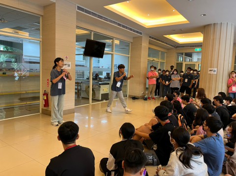 LINE_ALBUM_112學年度迎新活動-散場與合照_230816_6.jpg