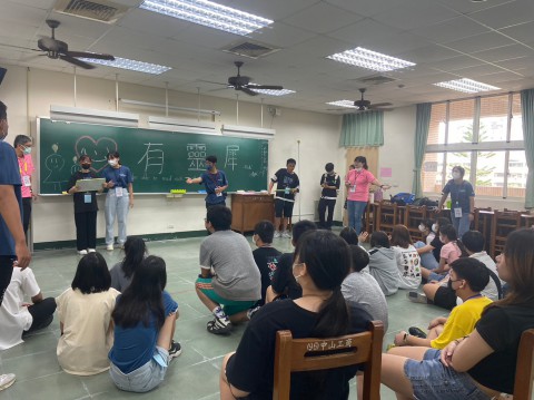 LINE_ALBUM_112學年度迎新活動-遊戲_230816_15.jpg
