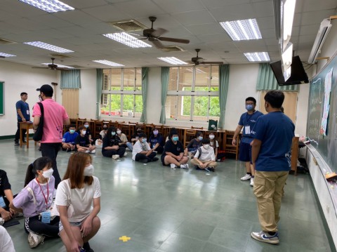LINE_ALBUM_112學年度迎新活動-遊戲_230816_139.jpg