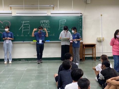 LINE_ALBUM_112學年度迎新活動-遊戲_230816_37.jpg