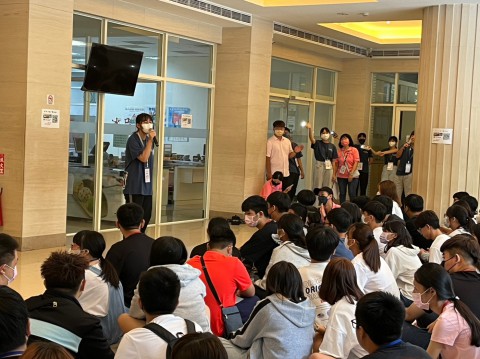 LINE_ALBUM_112學年度迎新活動-散場與合照_230816_18.jpg