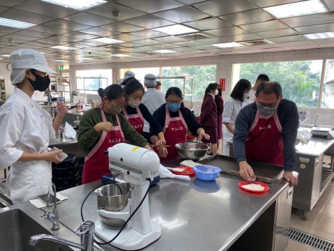 LINE_ALBUM_20241221聖誕節親子活動_250102_19.jpg